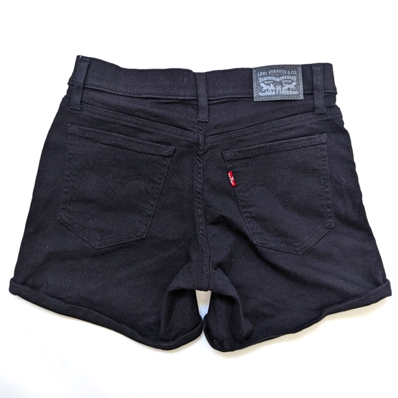 Levi's mid length black shorts, women's 26 - Picture 1 of 4
